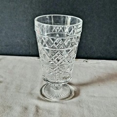 CLEAR PRESSED GLASS TAPERED GOBLET GLOSSY FINISH 6 IN DRINKWARE