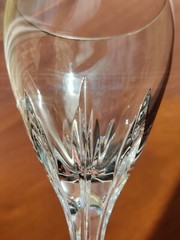 Lenox «Firelight Platinum» Crystal Wine Glass. 7 7/8″ Tall. Excellent Condition