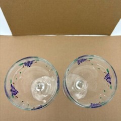 Pair of Wine Glasses Grape Leaf Motif Design Pattern 7 & 3/4» Tall Set of 2