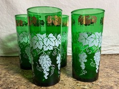 Set of 4 Vintage Anchor Hocking Green Drinking Glasses White Grapes Gold Leaves