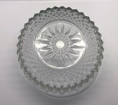 Vintage France Crystal 8″ wide Bowl Starburst Design by Arcoroc, Excellent