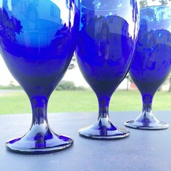 Libbey Premiere Cobalt Blue Wine Glass Water Goblets 7” Tall Thick Stem Set Of 3