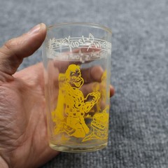 Vintage 1951 Welch’s Kids Cartoon Glass & Orange Parlor Scene Juice Tumblers