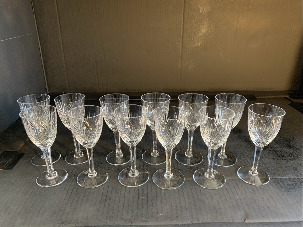 12 – Saint Louis Chantilly Crystal 5 1/4″ Tall Liquor Cocktail Glasses – France