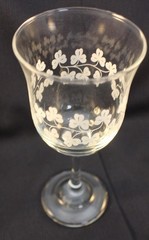 Eamon Glass EAG3 Set of Two Goblets Shamrock Design