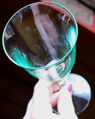 Vtg Set 4 Wine Glasses HAND BLOWN 7.5″ LIGHT MINT GREEN Mexico 6 oz Bell Shape