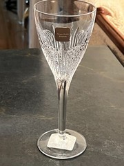 Waterford Monique Lhuillier Fleur Crystal Wine Glass New