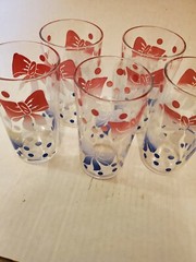 Set of 5 Federal Glasses Tumbler Red White Blue Bows Dots 4 ¾” Tall Mid Century