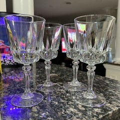 Cristal d’Arques Chantelle, Clear w/ Knob Stem: Cordial, 7 3/8″ Tall Wine Glass