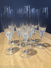 Eight (8) Schott-Zwiesel La Fleur 8-5/8” Wine Glasses