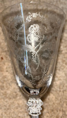 2 Vintage Floral Etched 9-Ounce Crystal 7 1/4″ Tall Water Goblet