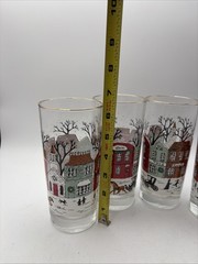 SET OF 4 LIBBEY WINTER VILLAGE SNOW SCENE GLASS TUMBLERS Gold Trim 6.25” EUC