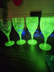 4 Vintage Uranium Depression Glass Floral Etched 7″ Goblets Glows!