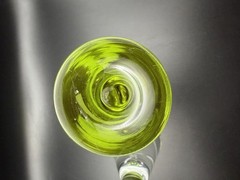 Etched Art Glass Wine Cocktail Glasses Thick Stem Lime Green Swirl Set Of 2