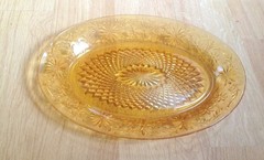 Vintage Indiana Glass Amber Daisy Oval Serving Plate, 10 3/4″ Length x 8″ Width