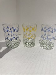 Vintage SWANKY SWIG 1950’s Era Juice Glass with Tiny Yellow Floral 3 Glasses