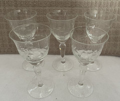 Vintage 4″ Crystal Etched Stem Cordial Glasses Lot of 5 Very Dainty Preowned