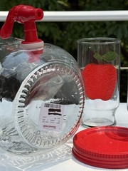 4 Vintage 1960s Red Textured Apple Glass 6” Tumblers + Aladdin Tea Jar Dispenser
