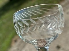 Anchor Hocking Clear Cut AHC55 Laurel Leaf Lines 3 3/4″ Liquor Cocktail Stem VGC
