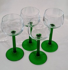 4 Vintage Luminarc France Emerald Green Long Stem Wine Glasses 6 3/8» Marked