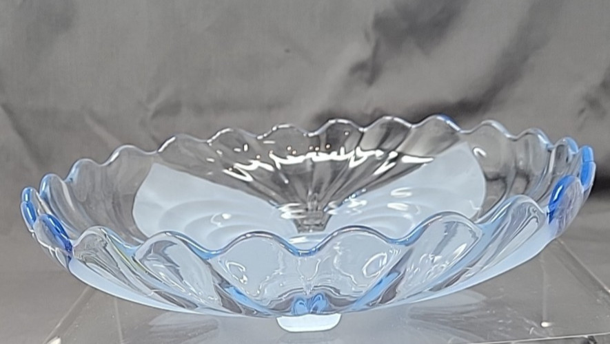 CAMBRIDGE CAPRICE MOONLIGHT BLUE 4 TOED ROUND BOWL 10 1/2″-ALPINE FINISH
