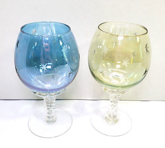 2 Etched Starburst Art Glass Wine Glasses Water Goblets 1 Blue 1 Green RETRO