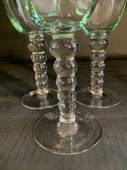 Light Green Bowl with Bubble Stem 12 oz Wine Glasses, 7.5″ T, Vintage, Set of 3