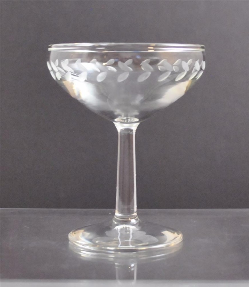 Vintage Etch Floral Leaf Sherbet Dessert Champagne Clear Glass Stemware Y32