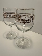2 Wine Glasses Hand painted Gold Festive 7 1/2 inches beautiful scrolling
