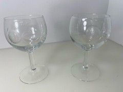 Set of 2 Vintage Wine Glasses Etched in Roses Clear Glass