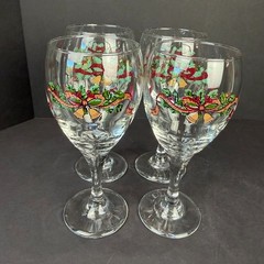 Set of 4 Vintage Johnson Brothers Victorian Christmas Glass Wine Glasses/Goblets