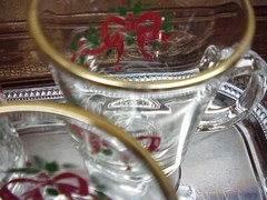 Vintage Libbey Holly Ribbon Irish Mugs (3) Footed Gold Band 5 3/4″ Tall Marked