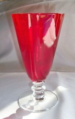 MORGANTOWN GLASS CO. RADIANT #7685 SPANISH RED 9-OUNCE FOOTED WATER TUMBLER!