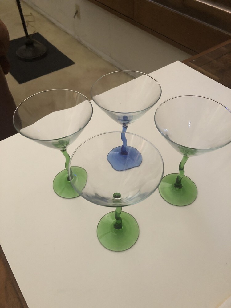 4 COCTAIL MARTINI GLASSES WITH COBALT BLUE AND GREEN ZIGZAG STEMS LIBBEY?