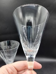 2 Unmarked High Quality Crystal Toasting Champagne Flute Star Beams