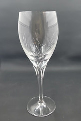 Set of Two (2) Gorham Crystal Jolie 7 1/2″ h Wine Glass 8 oz Excellent!