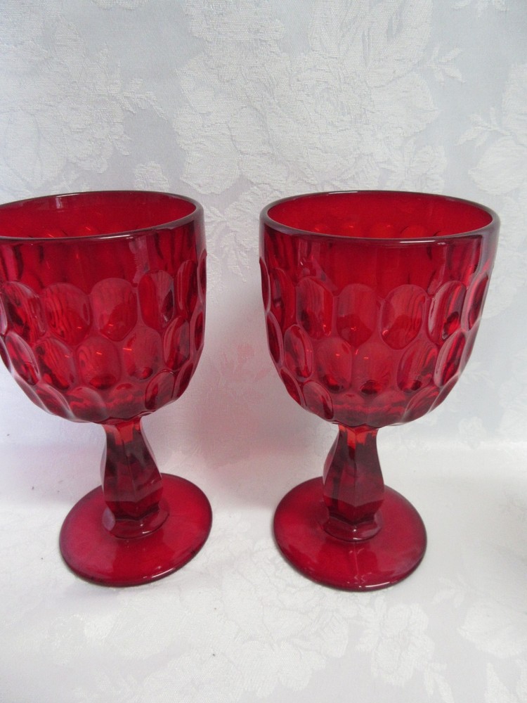 Pair Of Fenton COLONIAL Red Thumbprint 6.5″ Tall Stemmed Tumblers, Mint