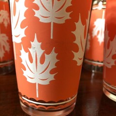 Vintage Set of 8 12-oz Hazel Atlas Coral & White Glasses, Maple Leaf w Caddy