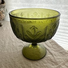 Vintage FTD 1975 Green Glass Goblet Embossed Leafing