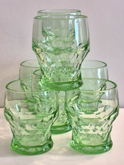 VTG Anchor Hocking Uranium Glass Georgian Honeycomb Tumblers Green 4oz Set of 7