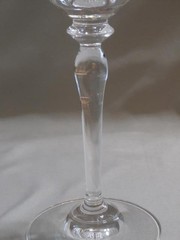 4 Mikasa Antique Lace Champagne Flutes 6 Ounce 9 1/8″ Middle White Flowers