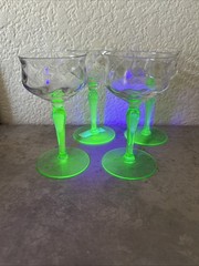 Vintage Set of 4 Small Tiffin Green Festoon Optic Draped Waved Glass GLOWS w/UV