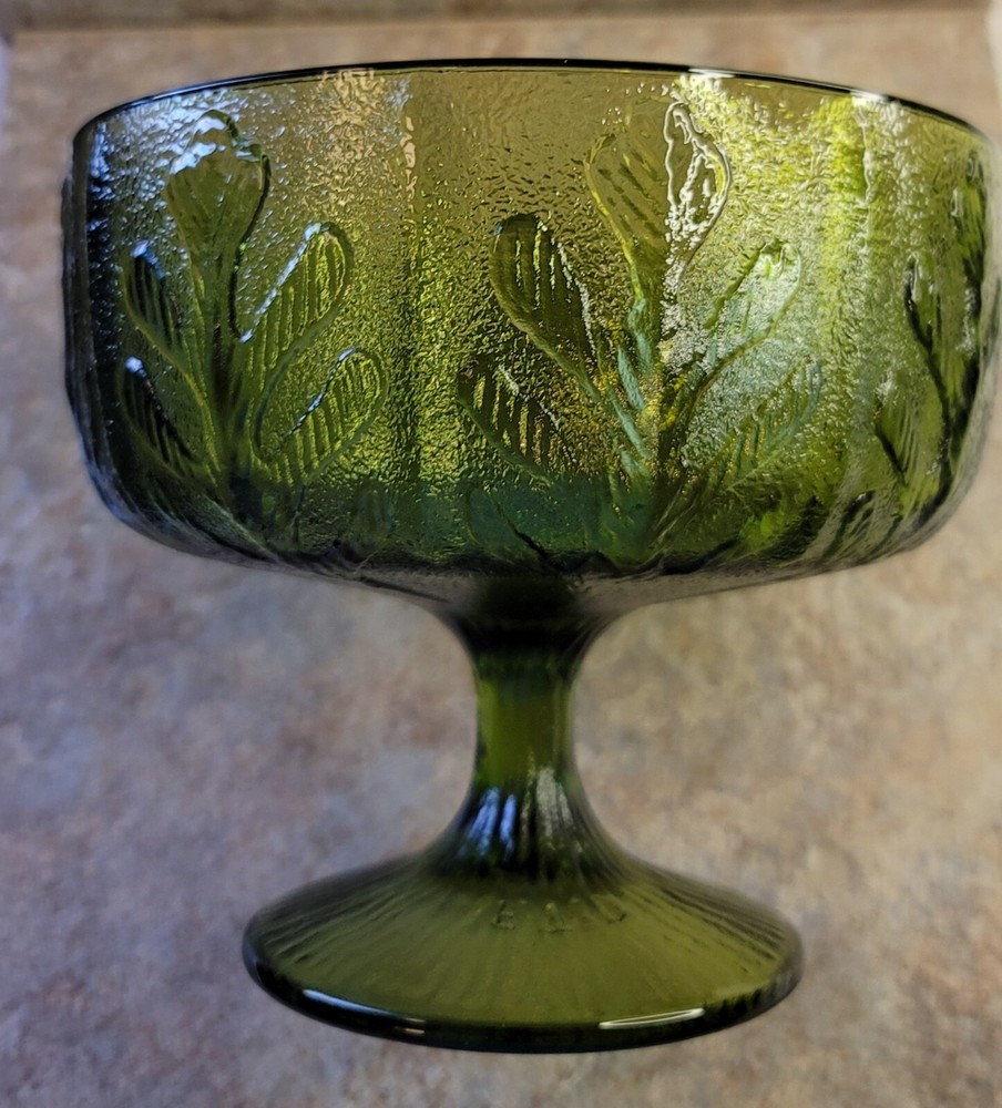 Vintage FTD 1975 Green Glass Goblet Embossed Leafing