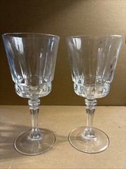 2 VTG Durand Cristal D’Arques Lady Victoria «Chantelle» 6 7/8”Claret Wine Glass