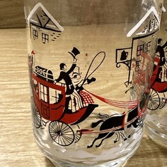 2 Vintage Libbey Coach Carriage Horse Gold Trimmed Glass drinking Cups 5 1/4”H