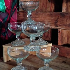 VTG 4 Unmarked Pressed Glass Clear Champagne Coupe Glasses Textured Foot 4.25 in