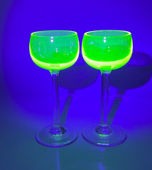 2 Antique French Vaseline Uranium Glass Crystal Baccarat Liqueur Cup Goblet Set