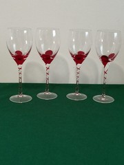 Pier 1 Imports Red Swirled Stem Optic Teardrop Wine Glasses Art Glass – Set Of 4