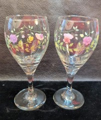 Set of 2 Johnson Brothers Summer Chintz 12 ounce goblets 7 3/8in
