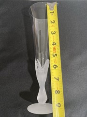 Sasaki Crystal Glass WINGS Champagne Flute Cocktail FROSTED BIRD Dove 9-1/4″